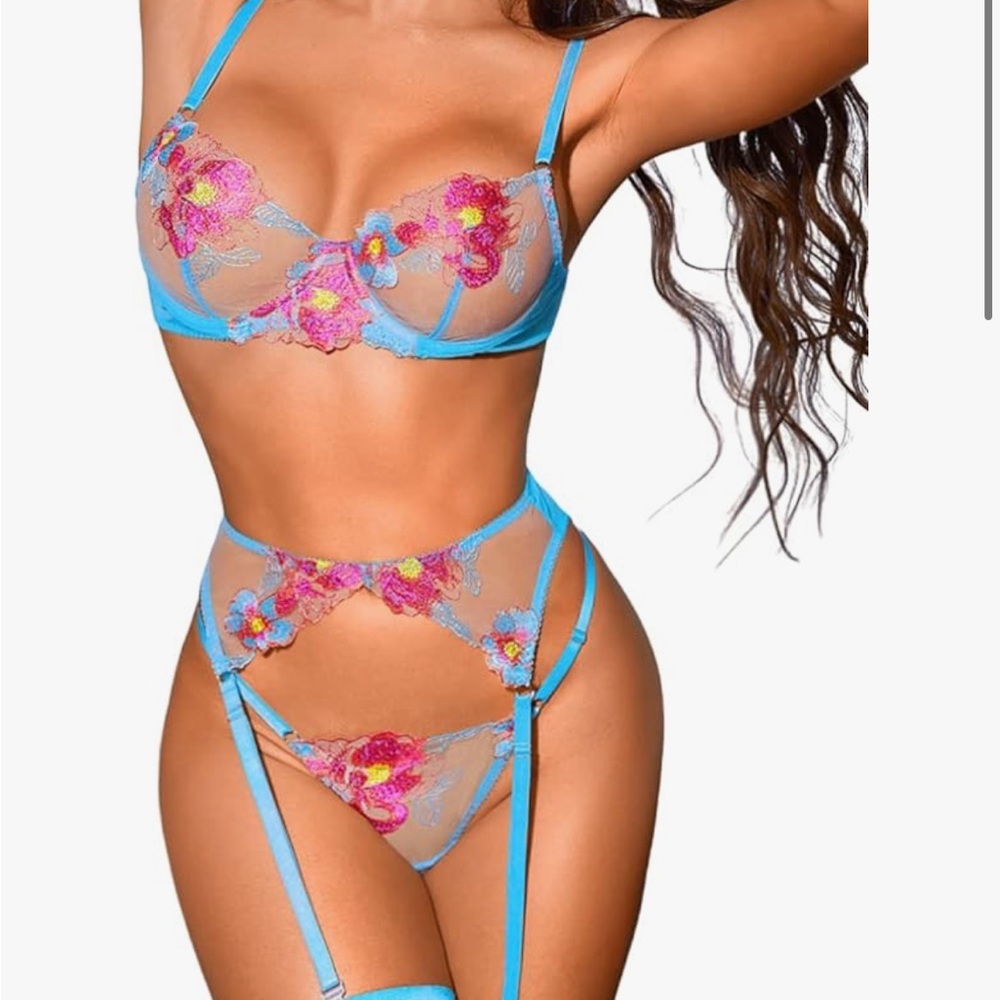 Floral Embroidered Lingerie Set - Blue and Pink
